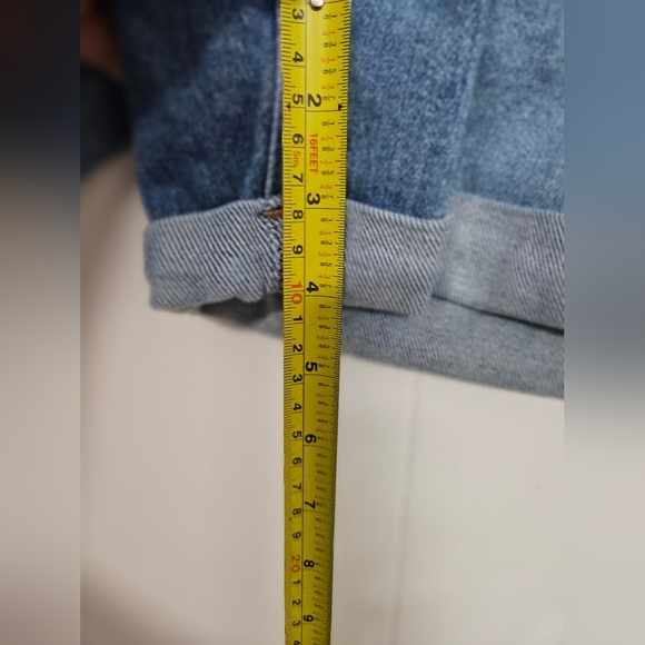 Judy Blue Mid-Rise Cuffed Shorts - Picture 4 of 8